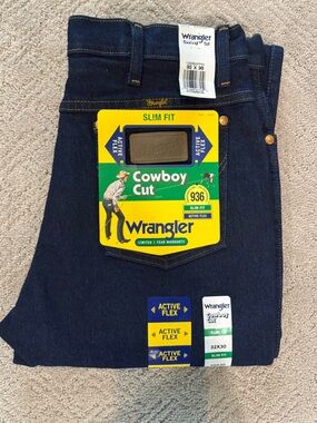 Wrangler Dark Blue Cowboy Cut Slim Fit Jeans 32x30 NWT